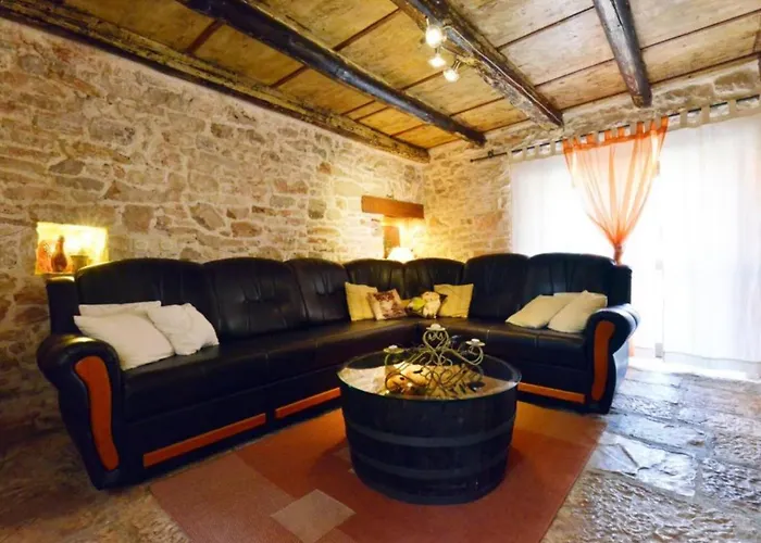 Holiday home Three Bedroom With Private Pool Vodnjan