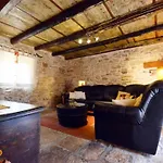 Three Bedroom With Private Pool ボドニャン