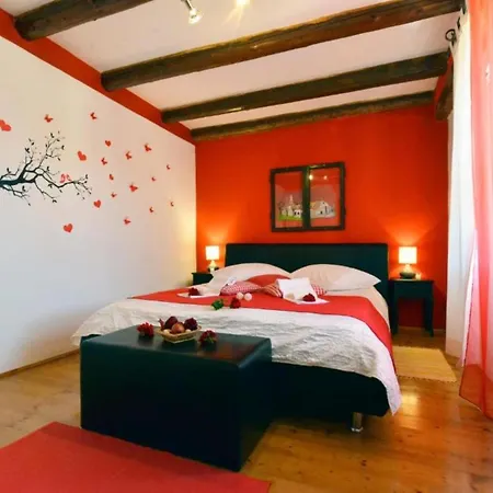 Three Bedroom With Private Pool Prázdninový dům