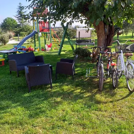 Prázdninový dům Three Bedroom With Private Pool *