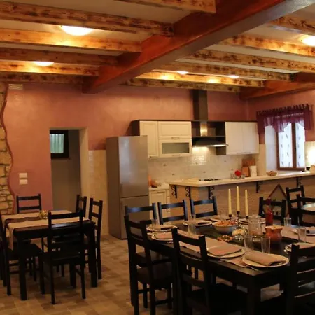 Three Bedroom With Private Pool * Vodnjan